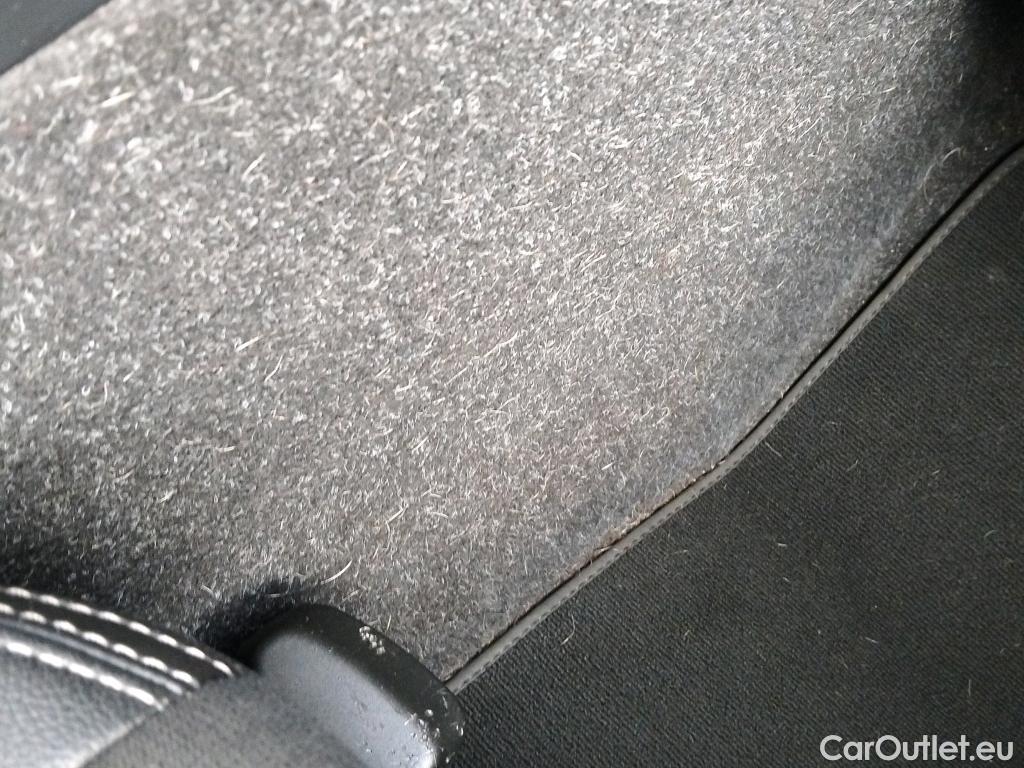  Volvo  XC 40 VOLVO XC40 / 2017 / 5P / todoterreno 2.0 D3 Business Plus Auto #15