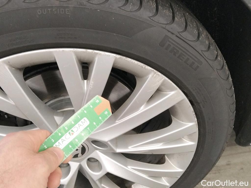  Skoda  Superb SKODA  / 2019 / 5P / berlina con portón 2.0 TDI 110kW (150CV) DSG Ambition #27