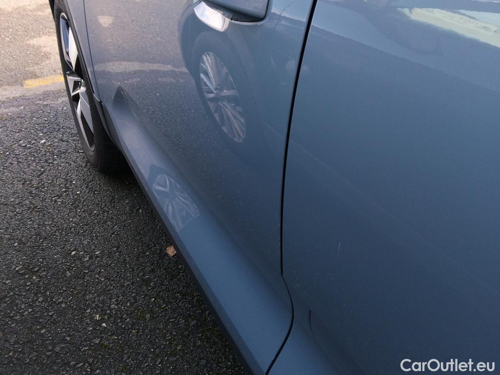  Volvo  XC 40 VOLVO XC40 / 2017 / 5P / todoterreno 2.0 D3 Business Plus Auto #7