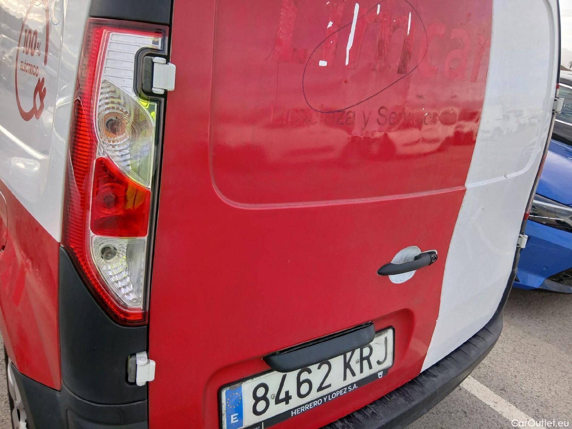  Renault  Kangoo RENAULT  Z.E./2013/3P/furgón derivado de turismo Z.E. #31