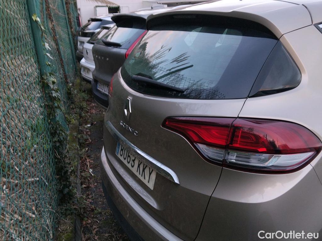  Renault  Scenic RENAULT Scénic / 2016 / 5P / monovolumen compacto Zen Energy dCi 96kW (130CV) #15