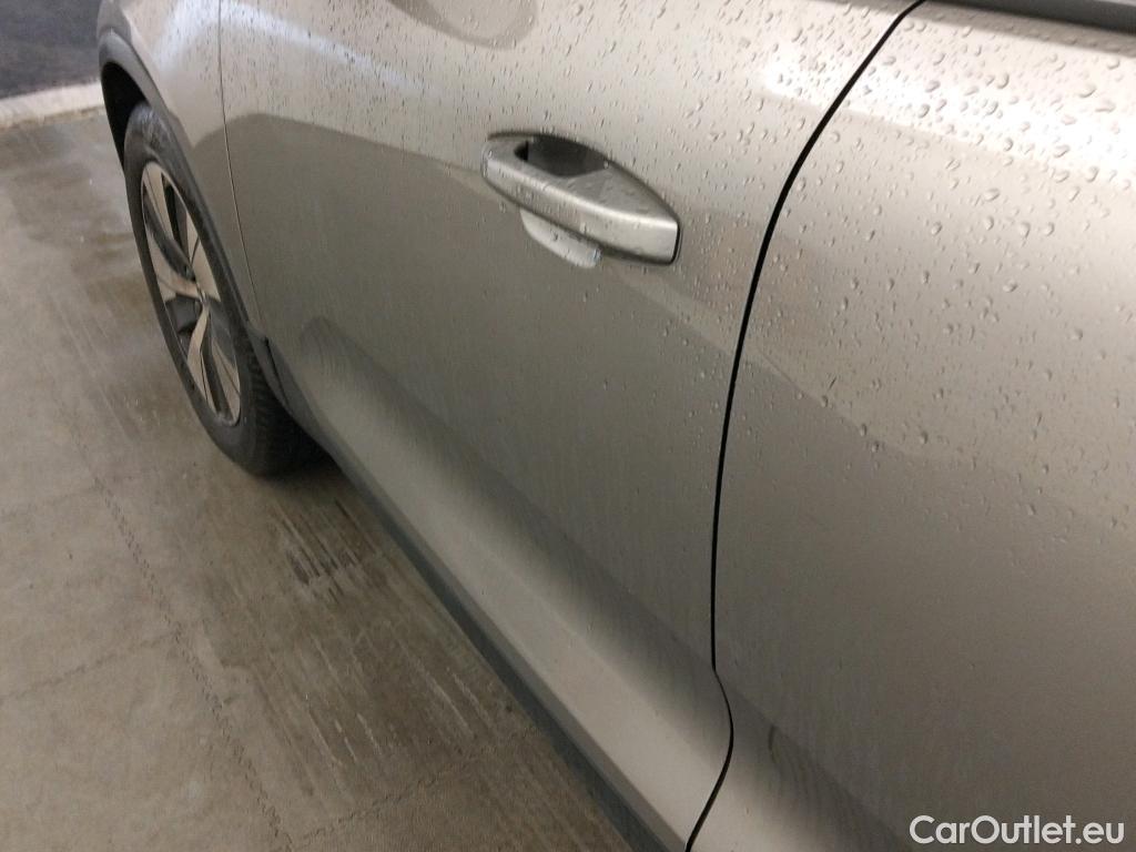  Volvo  XC 40 VOLVO XC40 / 2017 / 5P / todoterreno 1.5 T3 Momentum Pro Auto #7