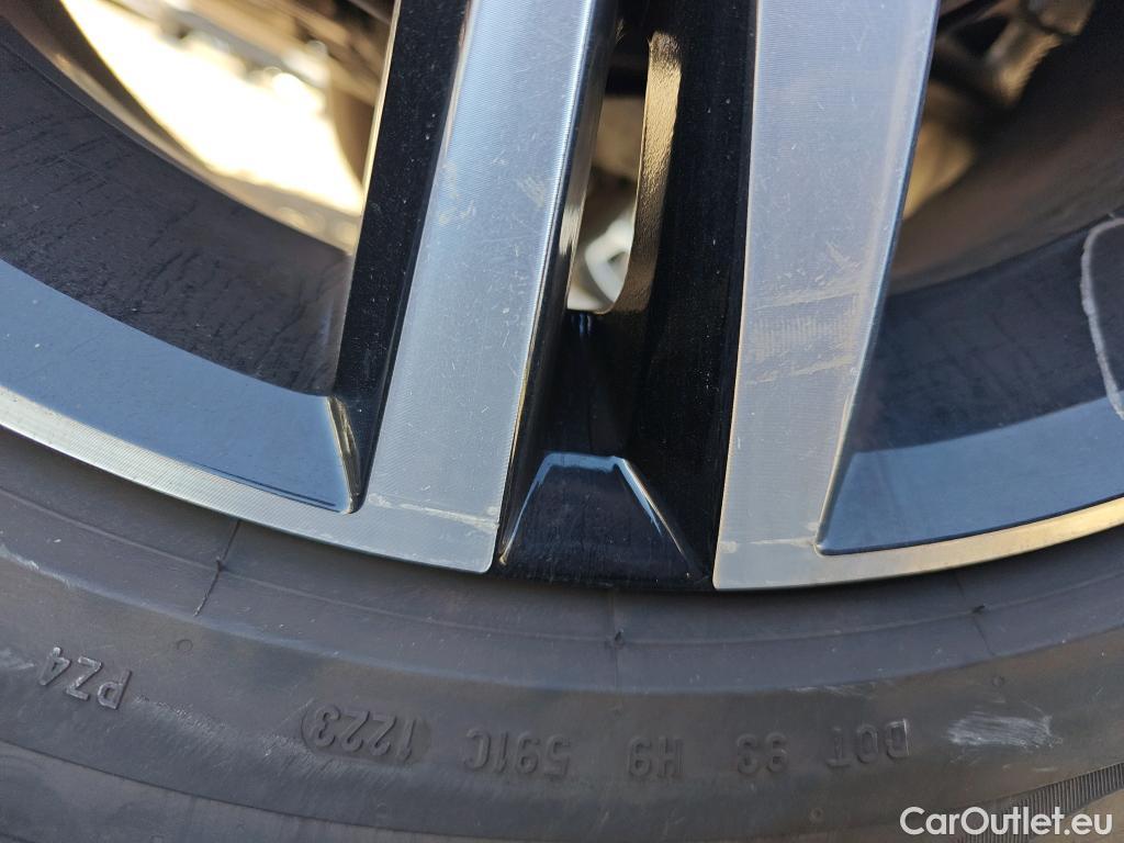  Volvo  XC 40 VOLVO XC40 / 2021 / 5P / todoterreno 2.0 B3 G Plus Dark Auto #12