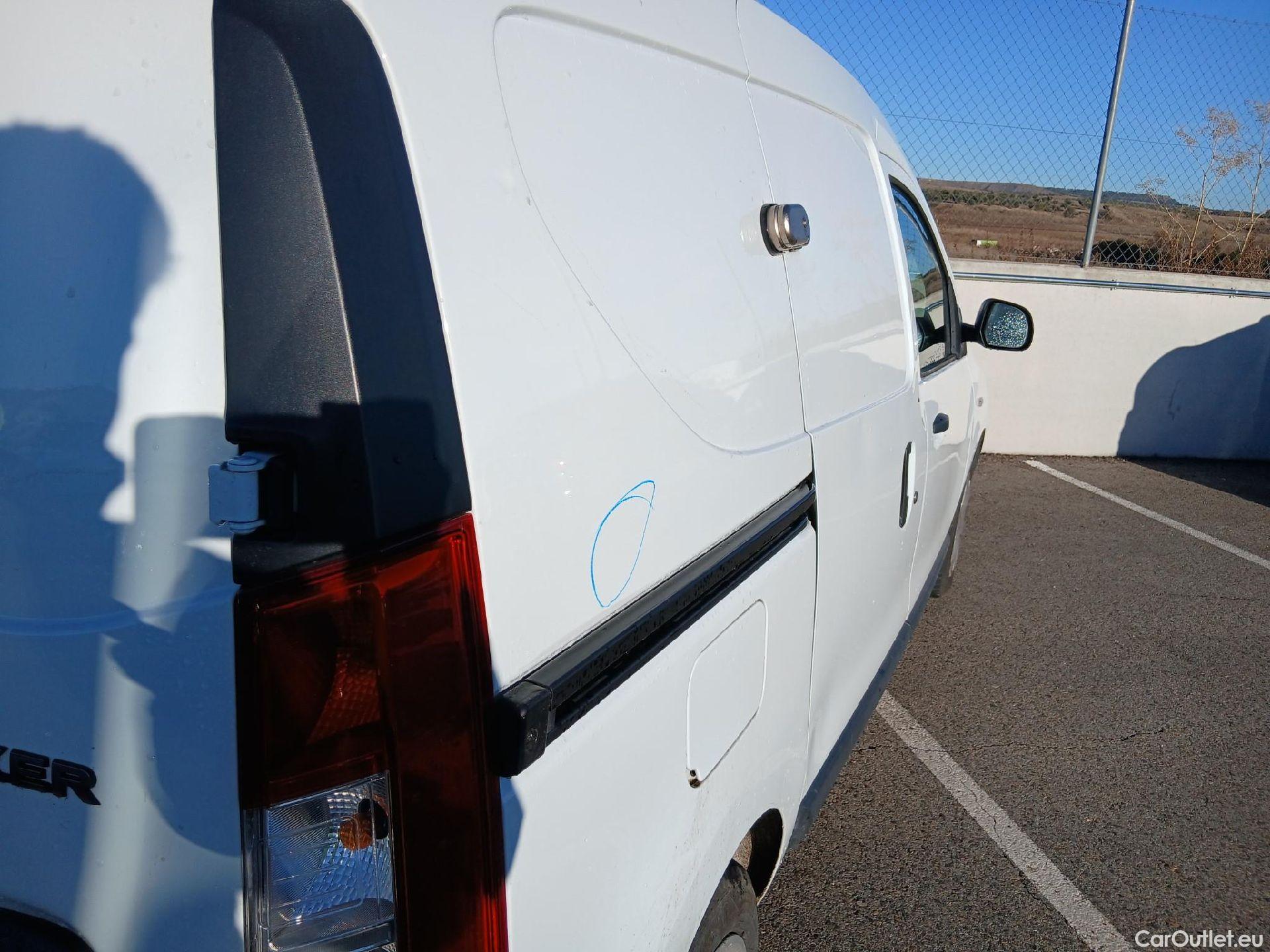  Dacia  Dokker DACIA  / 2013 / 4P / furgón derivado de turismo Van Essential Blue dCi 70kW (95CV) #28