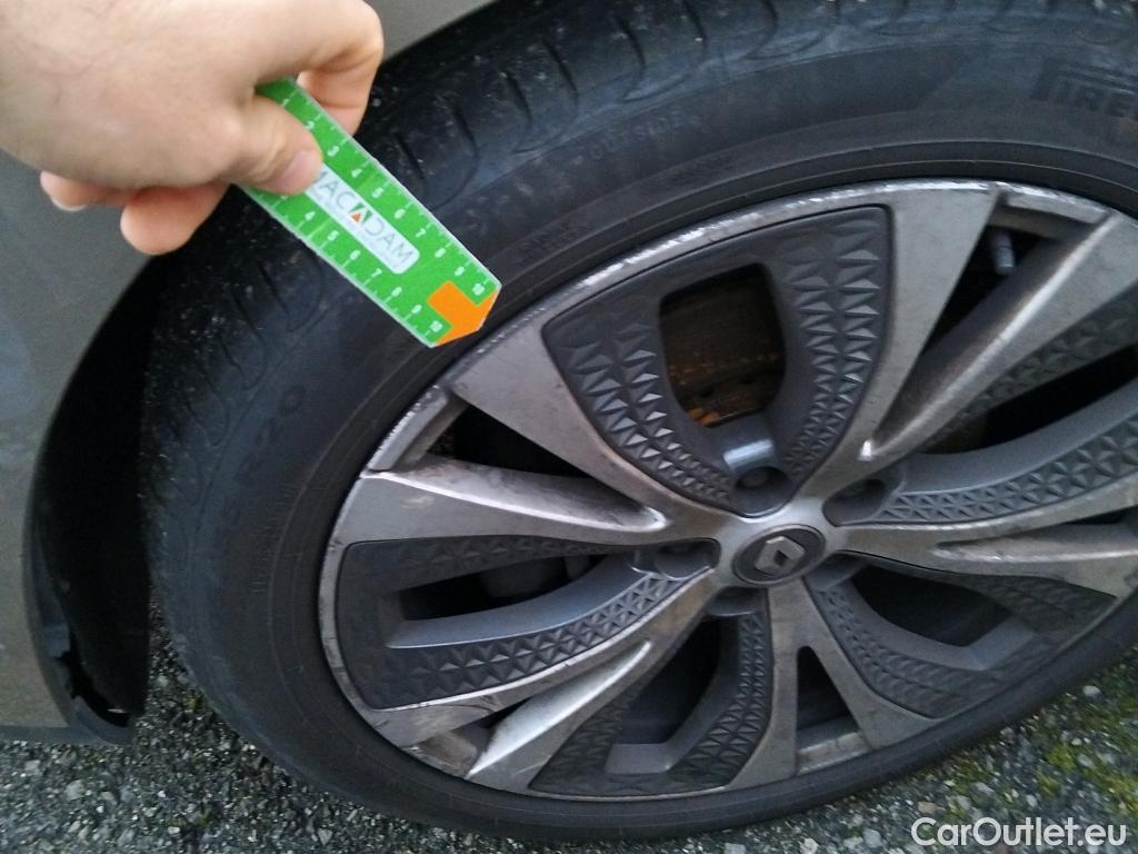  Renault  Scenic RENAULT Scénic / 2016 / 5P / monovolumen compacto Zen Energy dCi 96kW (130CV) #20