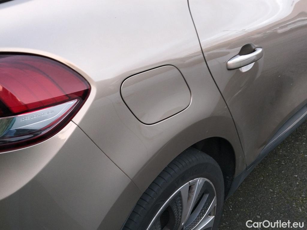  Renault  Scenic RENAULT Scénic / 2016 / 5P / monovolumen compacto Zen Energy dCi 96kW (130CV) #39