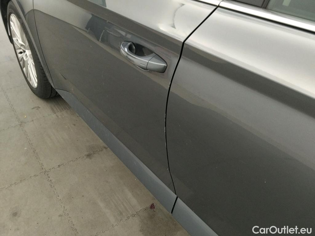  Skoda  Superb SKODA  / 2019 / 5P / berlina con portón 2.0 TDI 110kW (150CV) DSG Ambition #17