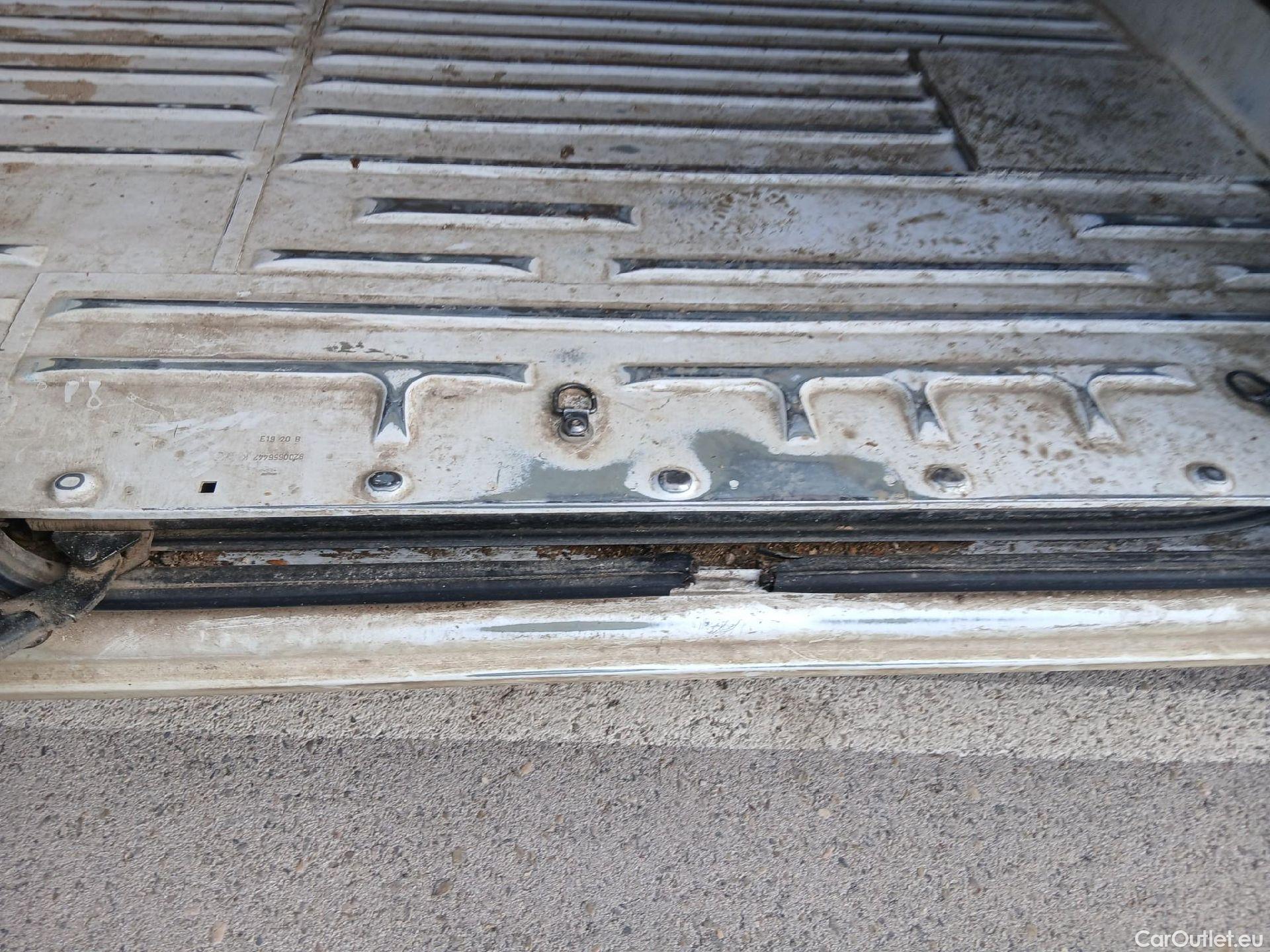  Renault  Master RENAULT  / 2014 / 4P / furgón Furgón T L2H2 3500 dCi 96kW (130CV) (CX) #9