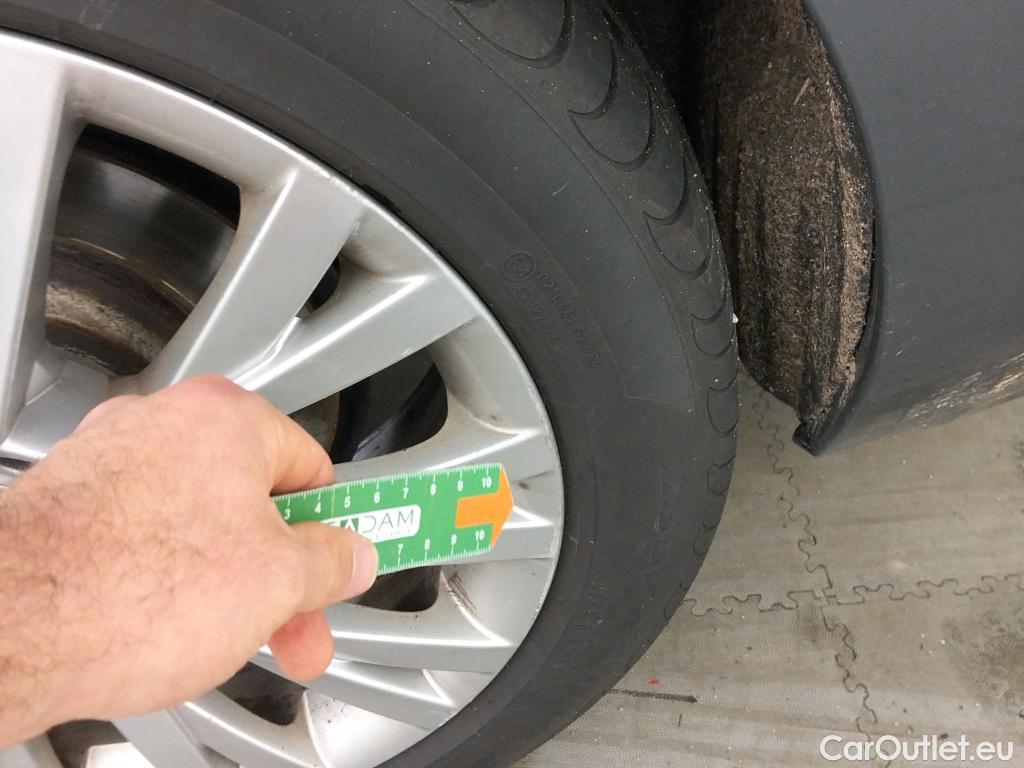  Skoda  Superb SKODA  / 2019 / 5P / berlina con portón 2.0 TDI 110kW (150CV) DSG Ambition #25