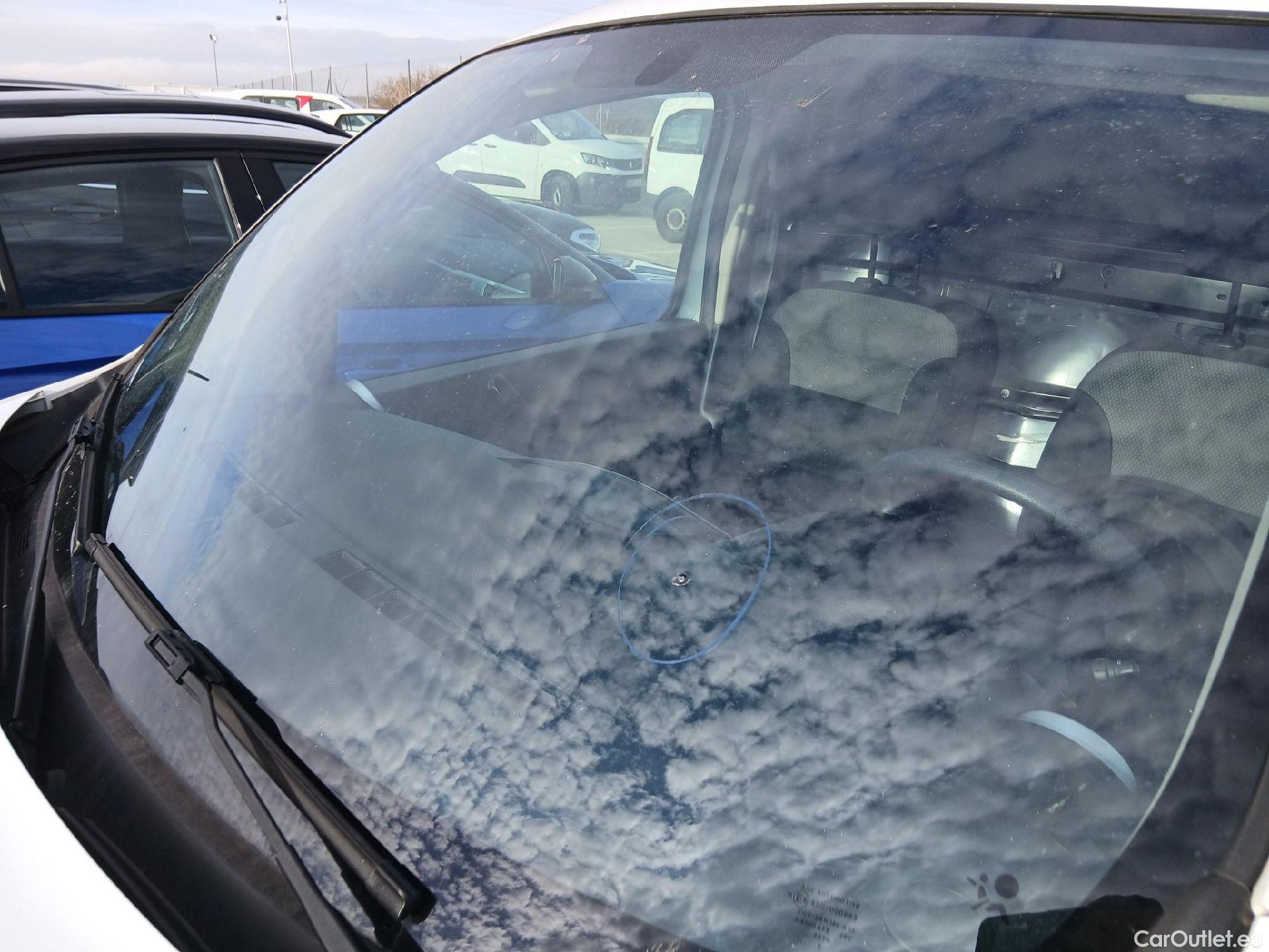  Renault  Kangoo RENAULT  Z.E./2013/3P/furgón derivado de turismo Z.E. #26