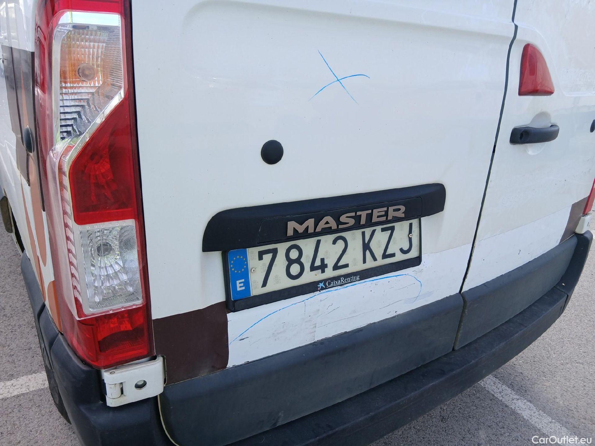  Renault  Master RENAULT  / 2014 / 4P / furgón Furgón T L2H2 3500 dCi 96kW (130CV) (CX) #30