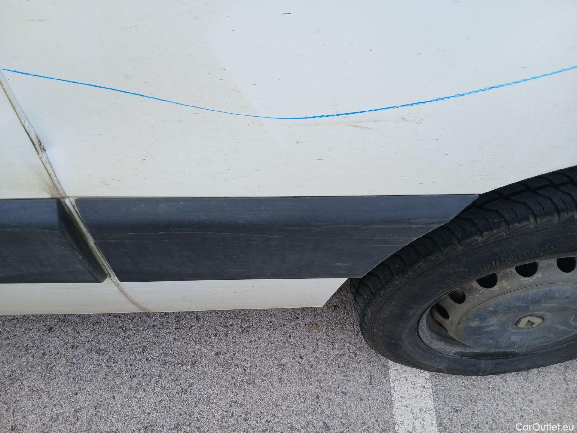  Renault  Master RENAULT  / 2014 / 4P / furgón Furgón T L2H2 3500 dCi 96kW (130CV) (CX) #28