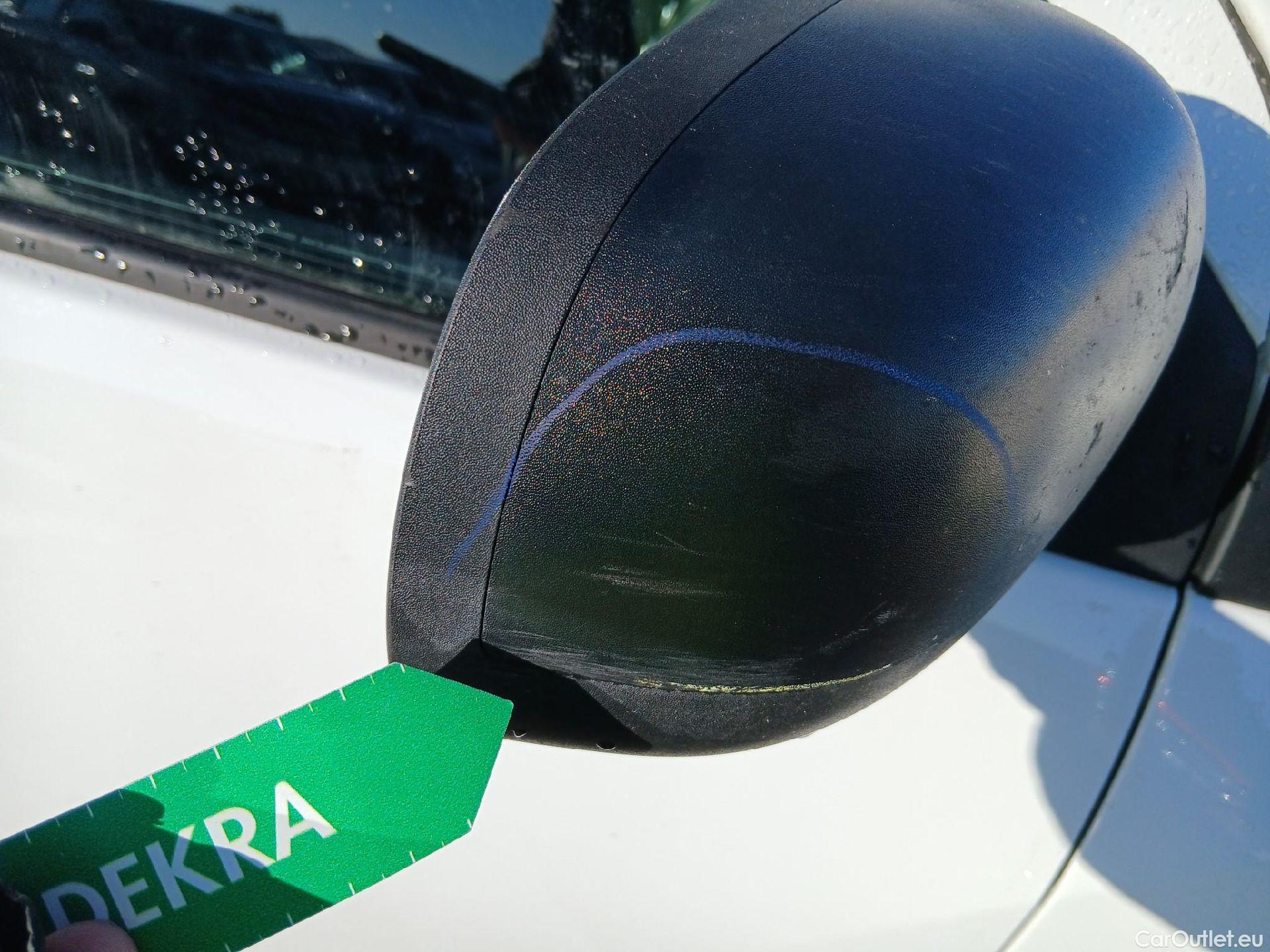  Dacia  Dokker DACIA  / 2013 / 4P / furgón derivado de turismo Van Essential Blue dCi 70kW (95CV) #33