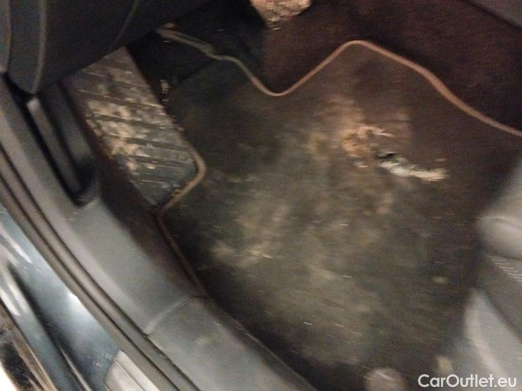  Skoda  Superb SKODA  / 2019 / 5P / berlina con portón 2.0 TDI 110kW (150CV) DSG Ambition #23