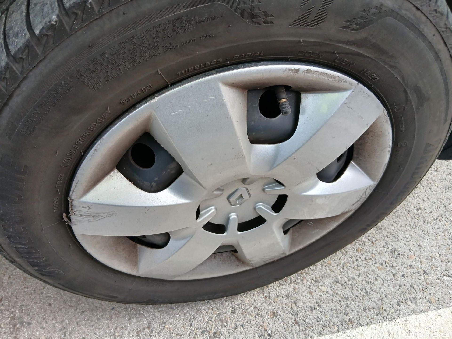  Renault  Kangoo RENAULT  Z.E./2013/3P/furgón derivado de turismo Z.E. #18