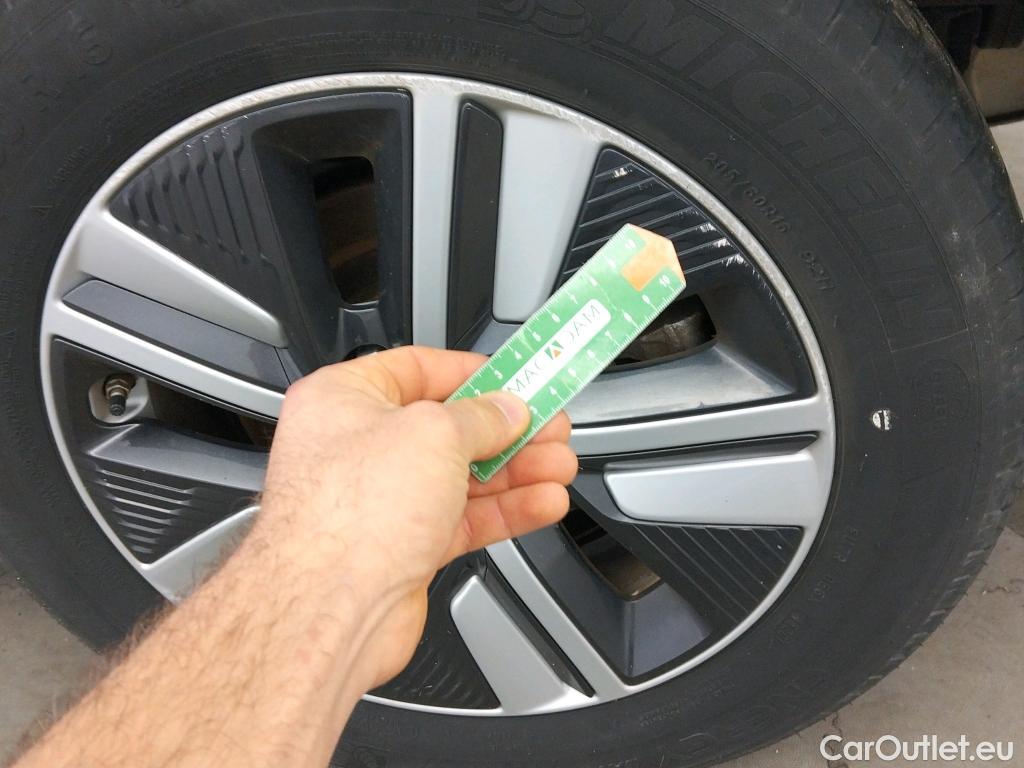  KIA  Niro  Drive 1.6 AT6 E6d #22