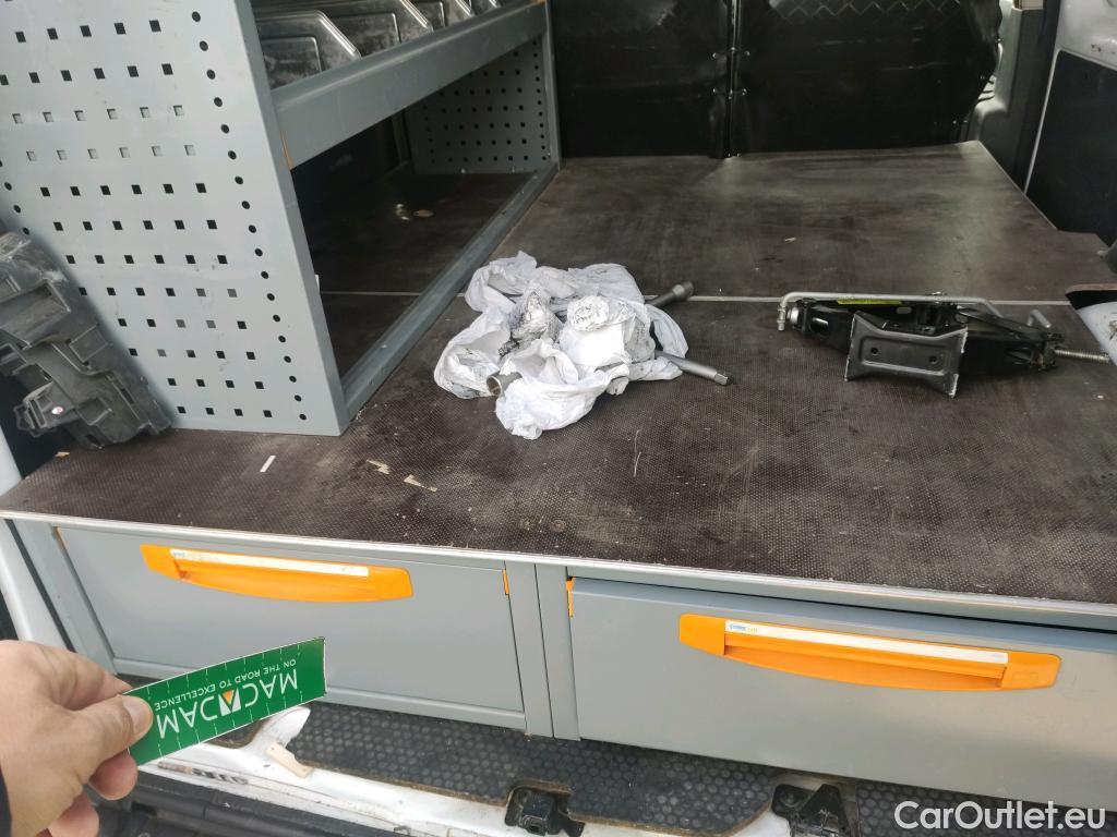  Renault  Kangoo RENAULT  Furgón/2013/3P/furgón derivado de turismo Profesional Blue dCi 70kW (95CV) #26