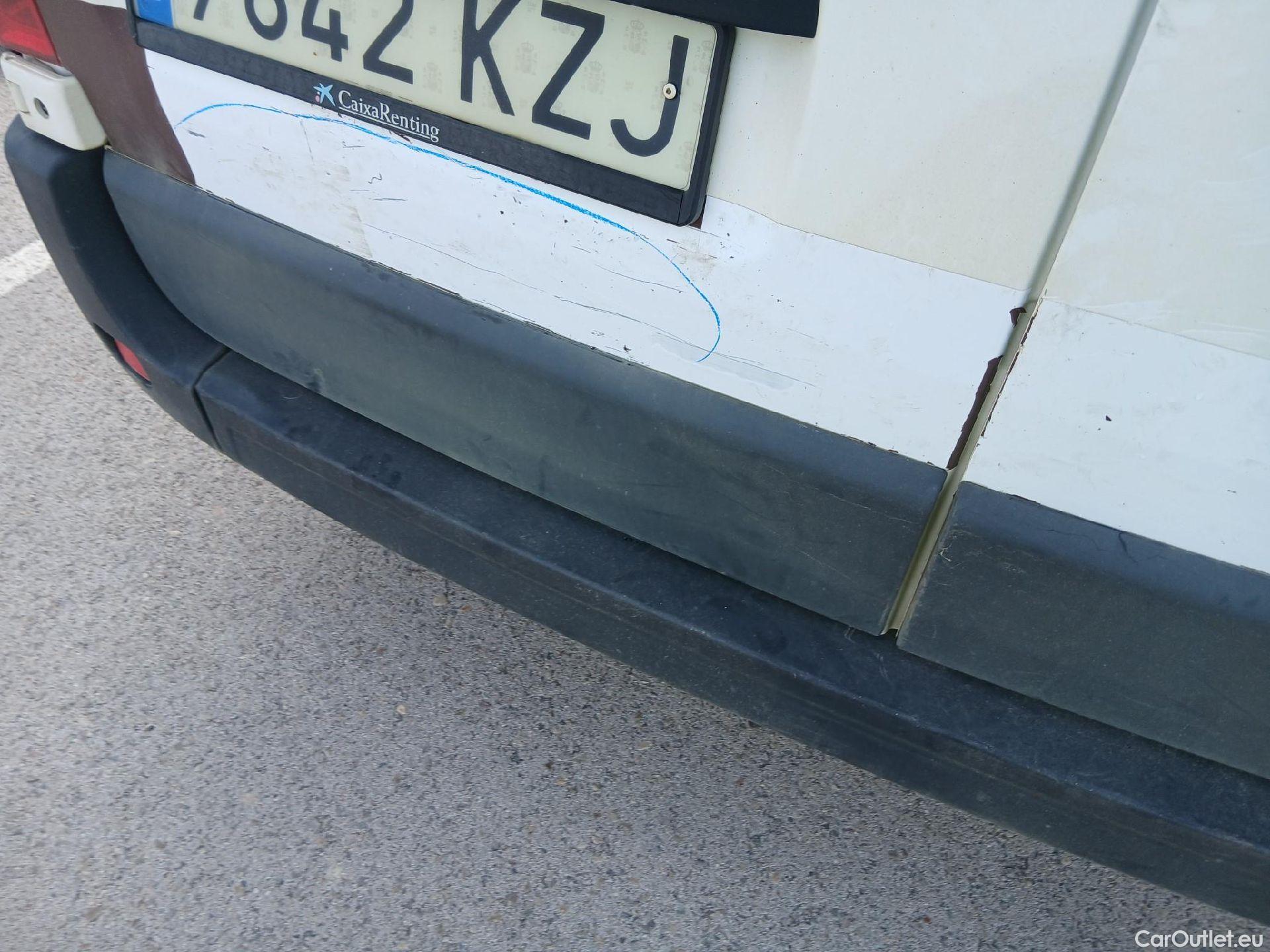  Renault  Master RENAULT  / 2014 / 4P / furgón Furgón T L2H2 3500 dCi 96kW (130CV) (CX) #34