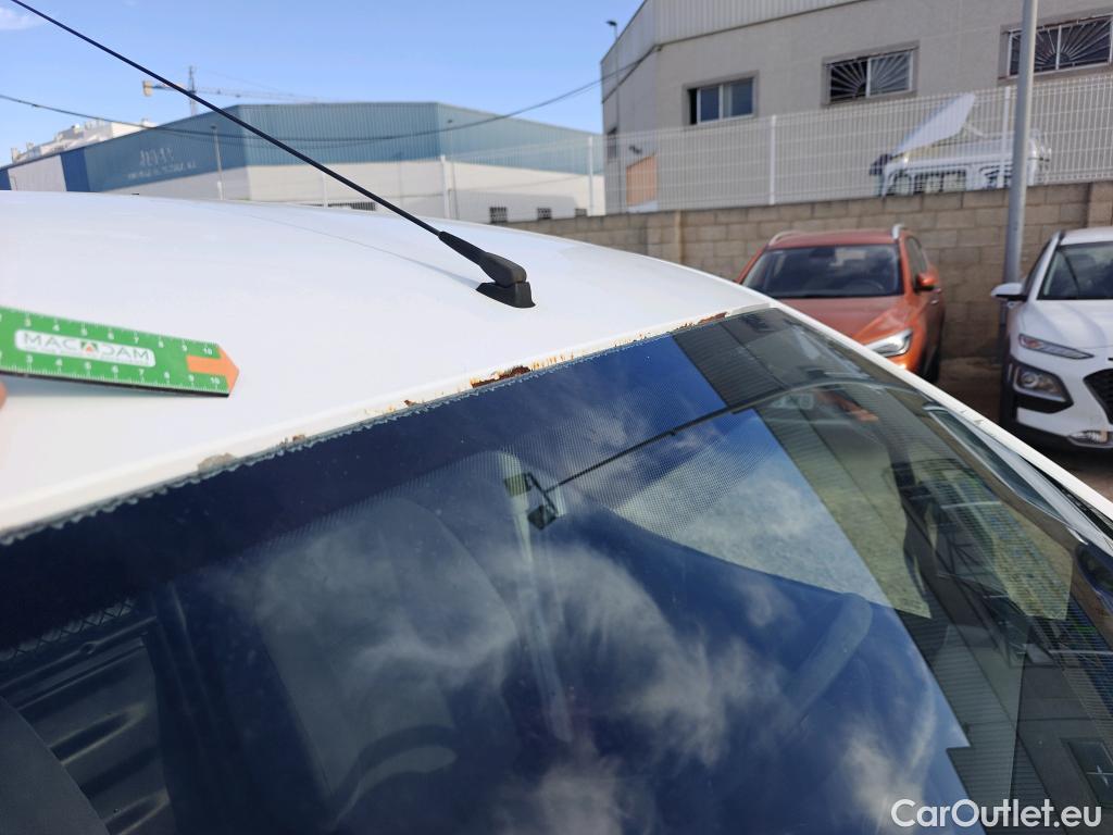  Peugeot  Partner PEUGEOT  VU 3p 2G furgón derivado de Furgón Confort L1 1.6 HDi 75 #36