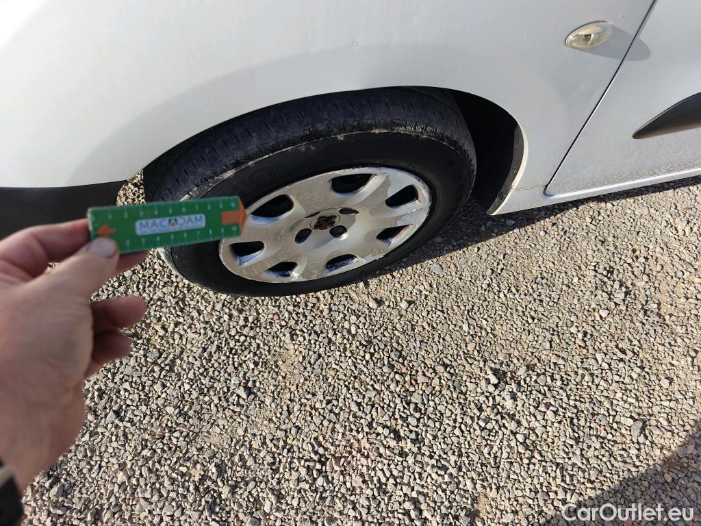  Peugeot  Partner PEUGEOT  VU 3p 2G furgón derivado de Furgón Confort L1 1.6 HDi 75 #68