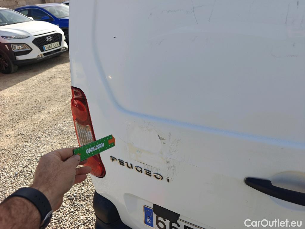  Peugeot  Partner PEUGEOT  VU 3p 2G furgón derivado de Furgón Confort L1 1.6 HDi 75 #17