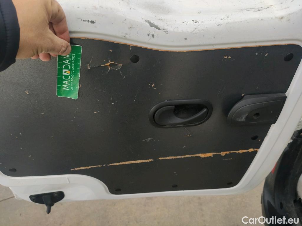  Renault  Kangoo RENAULT  Furgón/2013/3P/furgón derivado de turismo Profesional Blue dCi 70kW (95CV) #19