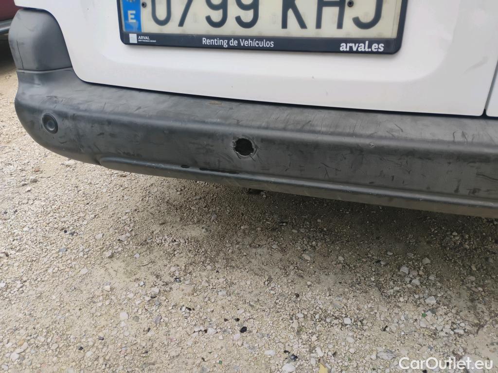  Peugeot  Partner PEUGEOT  VU 4p 2G furgón derivado de Furgón Confort PackL2 BlueHDi 73KW (100) #3