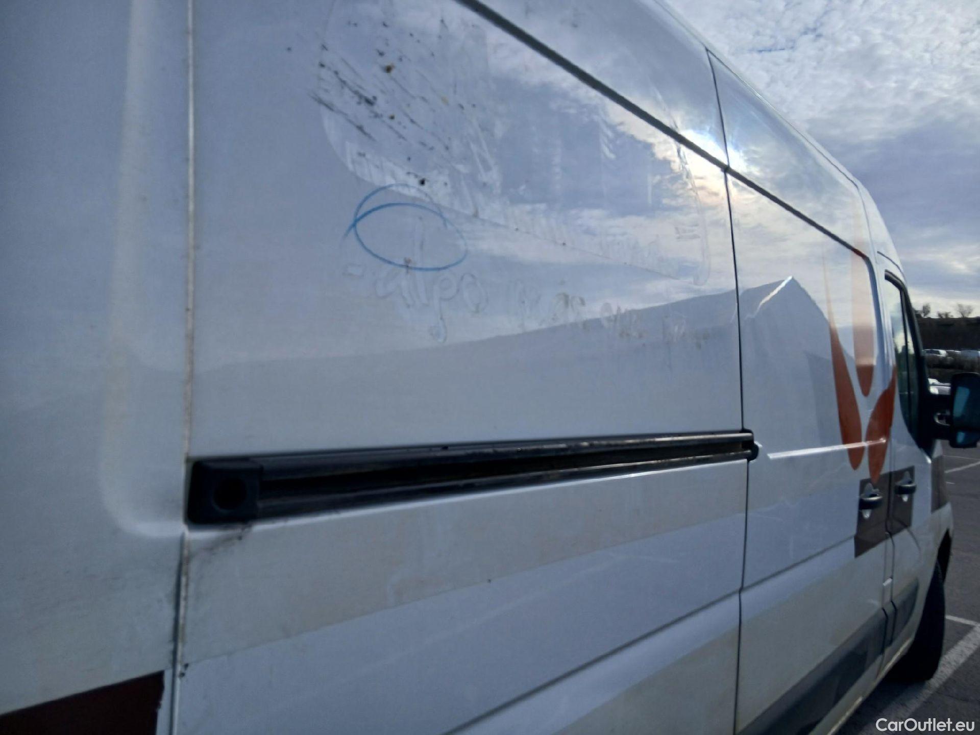  Renault  Master RENAULT  / 2014 / 4P / furgón Furgón T L2H2 3500 dCi 96kW (130CV) (CX) #36