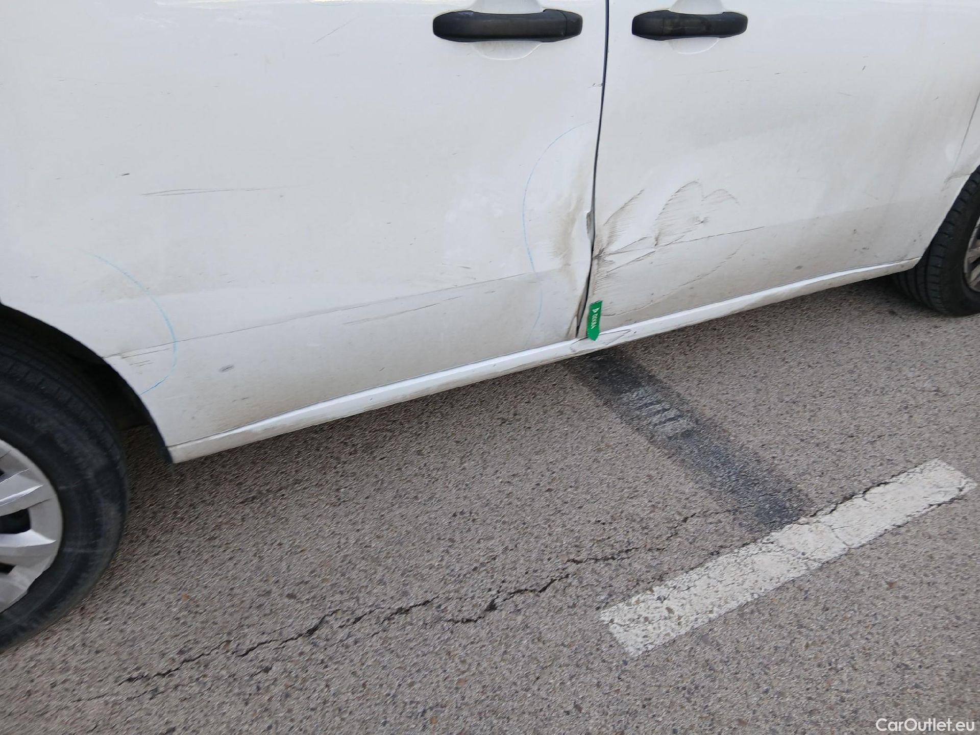  Renault  Kangoo RENAULT  Combi / 2021 / 5P / combi Life Edition One 1.5 Blue dCi 70kW(95CV) (IND)(AC) #39