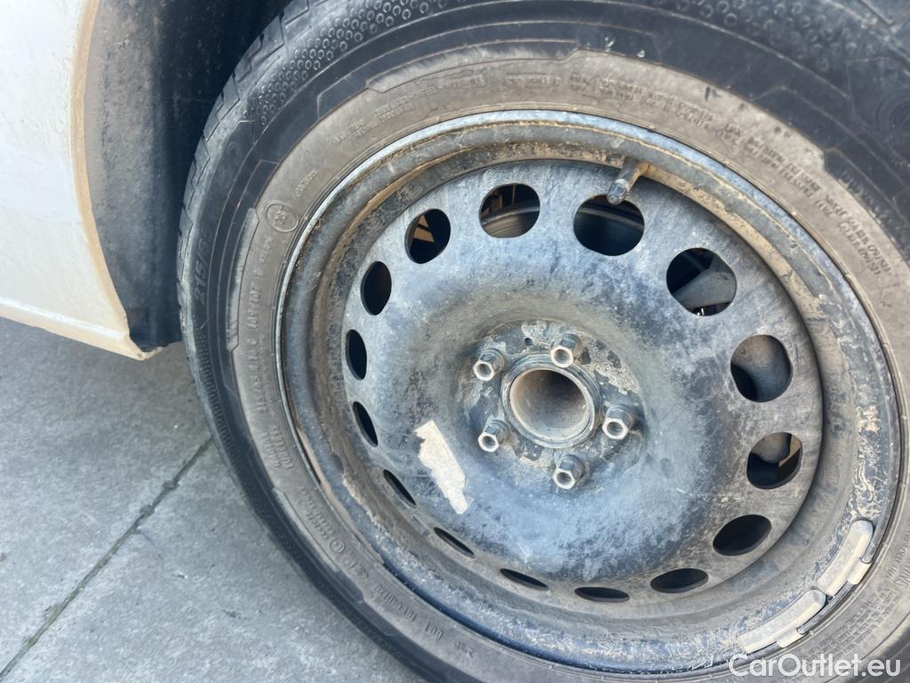  Peugeot  Expert PEUGEOT  / 2016 / 4P / furgón Furgón Premium 1.5 BlueHDi 100 Standard (AC) #42