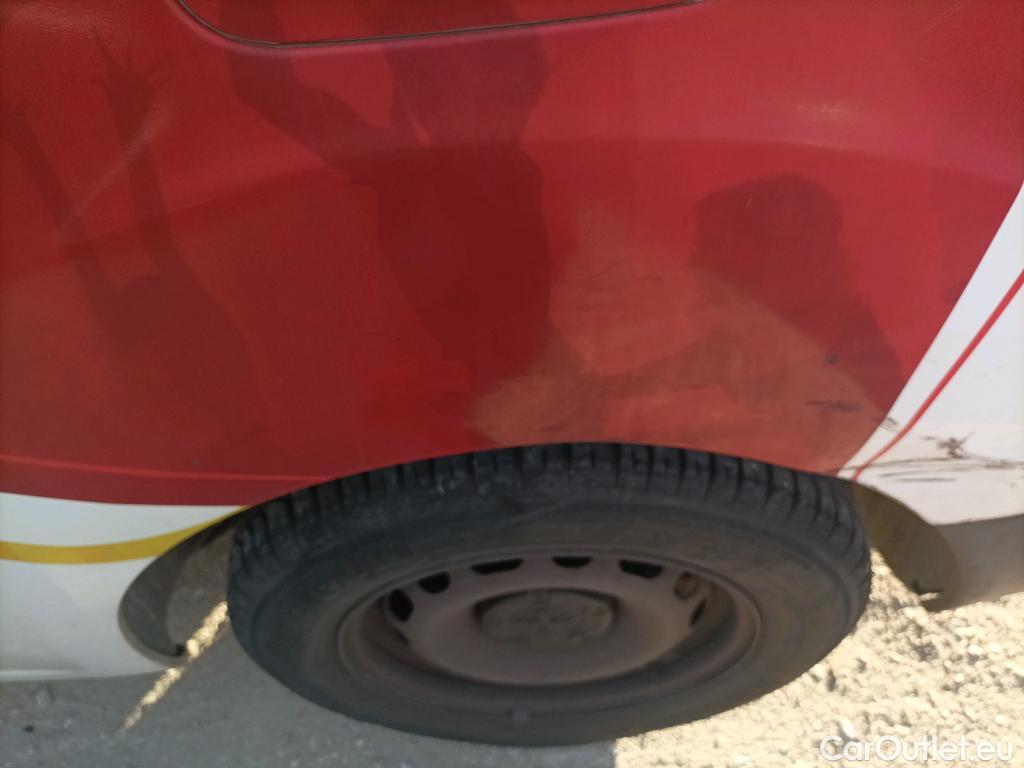  Peugeot  Partner PEUGEOT  VU 4p 2G furgón derivado de Furgón Confort PackL2 BlueHDi 73KW (100) #4