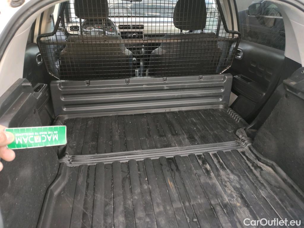  Citroen  C3 CITROEN  / 2016 / 5P / berlina comercial BlueHDi 73KW (100CV) S&S Comercial #28