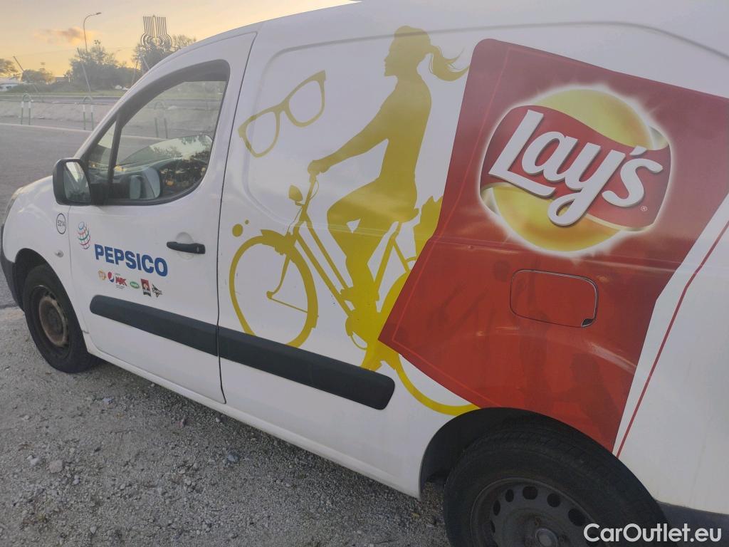  Peugeot  Partner PEUGEOT  VU 4p 2G furgón derivado de Furgón Confort PackL2 BlueHDi 73KW (100) #3