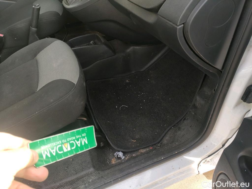  Renault  Kangoo RENAULT  Furgón/2013/3P/furgón derivado de turismo Profesional Blue dCi 70kW (95CV) #15