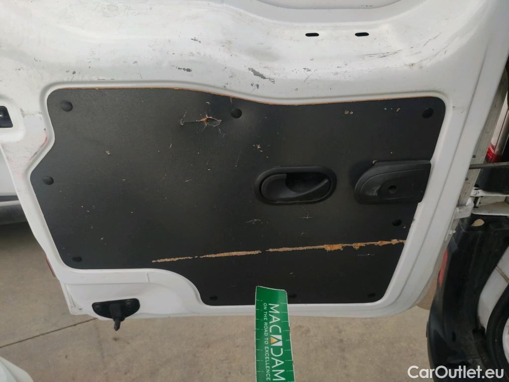  Renault  Kangoo RENAULT  Furgón/2013/3P/furgón derivado de turismo Profesional Blue dCi 70kW (95CV) #18