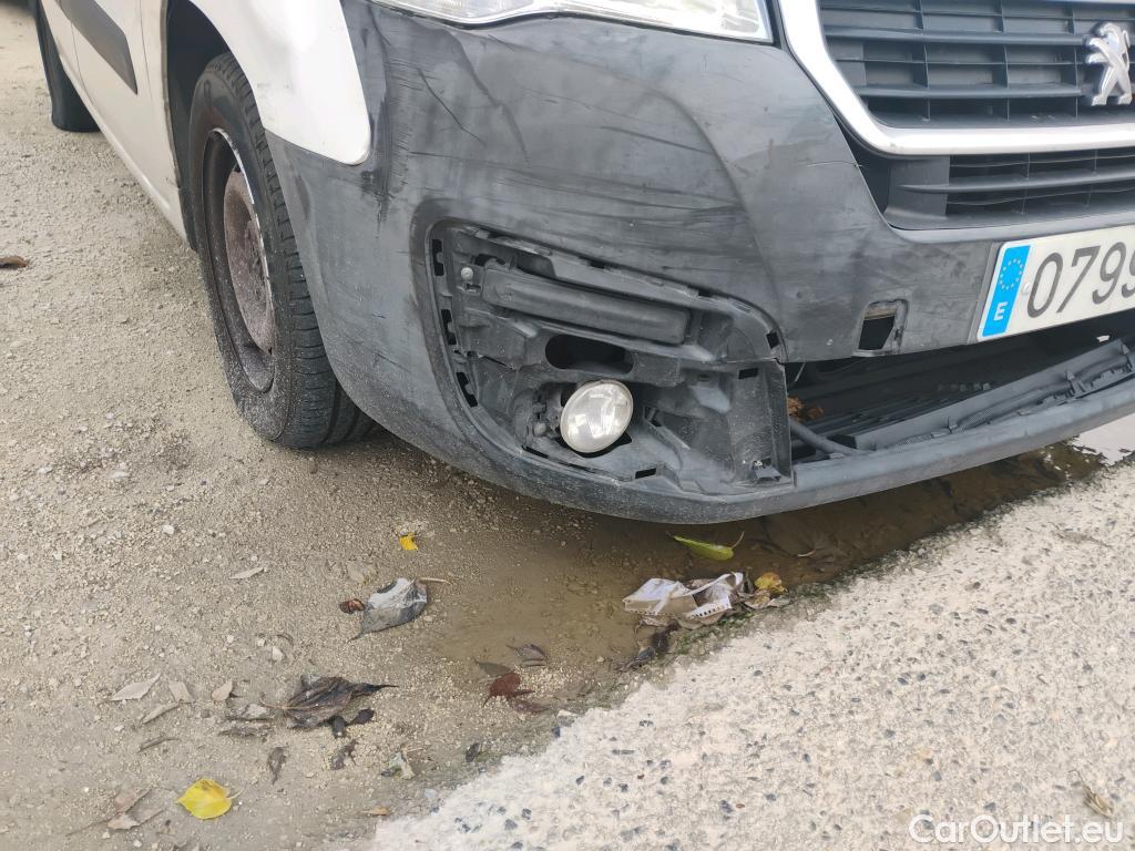  Peugeot  Partner PEUGEOT  VU 4p 2G furgón derivado de Furgón Confort PackL2 BlueHDi 73KW (100) #22