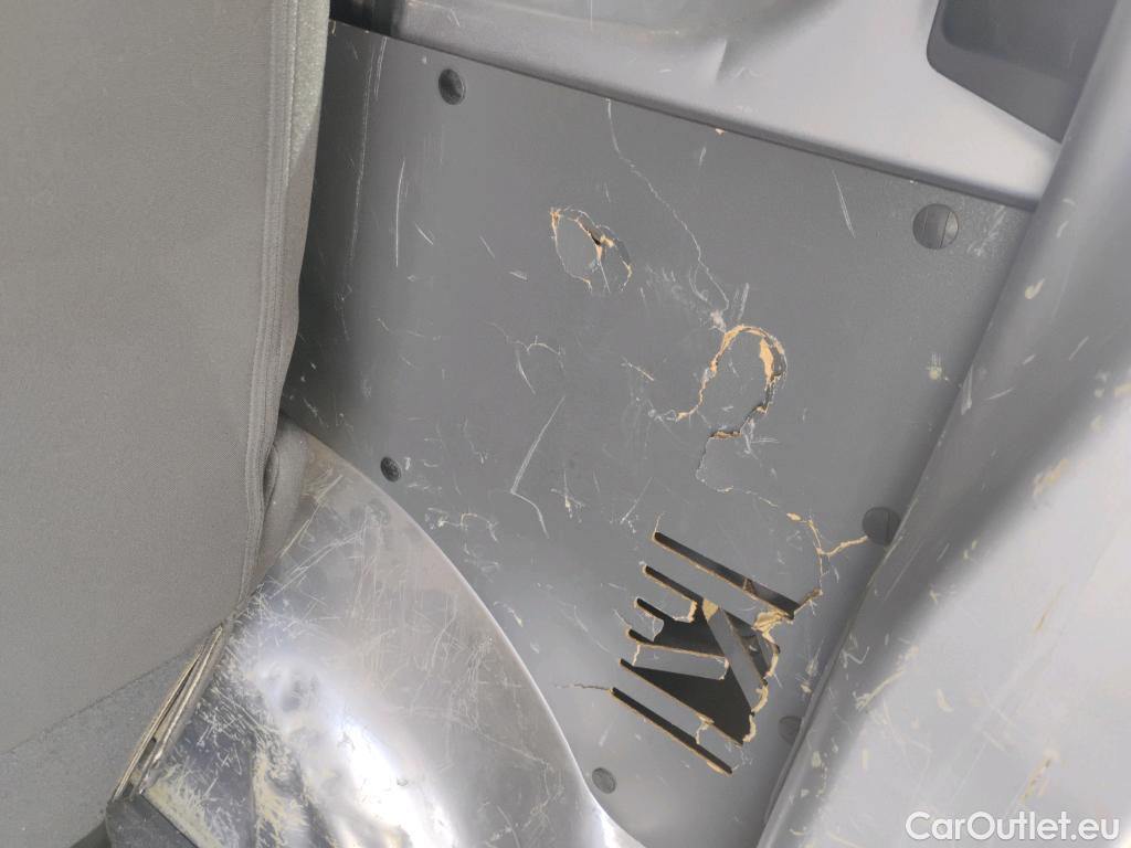  Opel  Vivaro OPEL  / 2019 / 4P / combi 1.5 Diésel 88kW (120CV) M Std Express #3