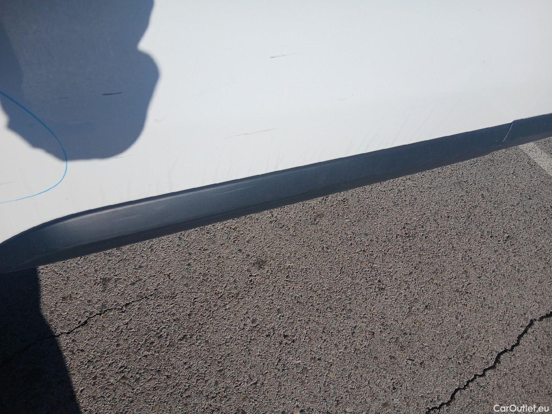  Opel  Vivaro OPEL  / 2019 / 4P / furgón 1.5 Diésel 74kW(100CV)M Std Exp #45