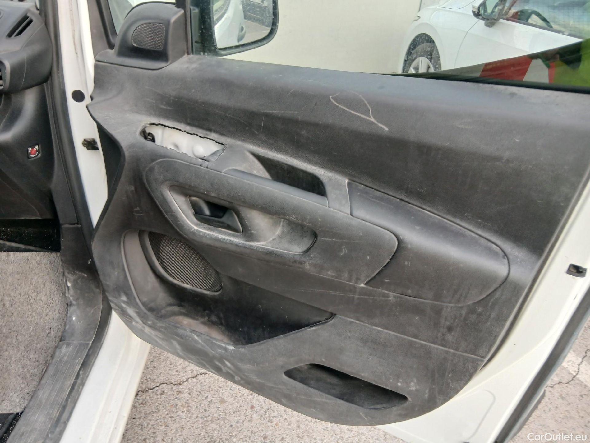  Citroen  Berlingo CITROEN  COMBI Talla M BlueHDi 100 S&S LIVE #7