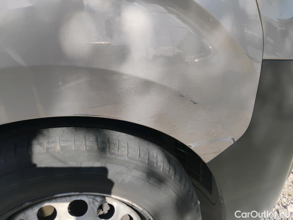  Opel  Vivaro OPEL  / 2019 / 4P / combi 1.5 Diésel 88kW (120CV) M Std Express #42