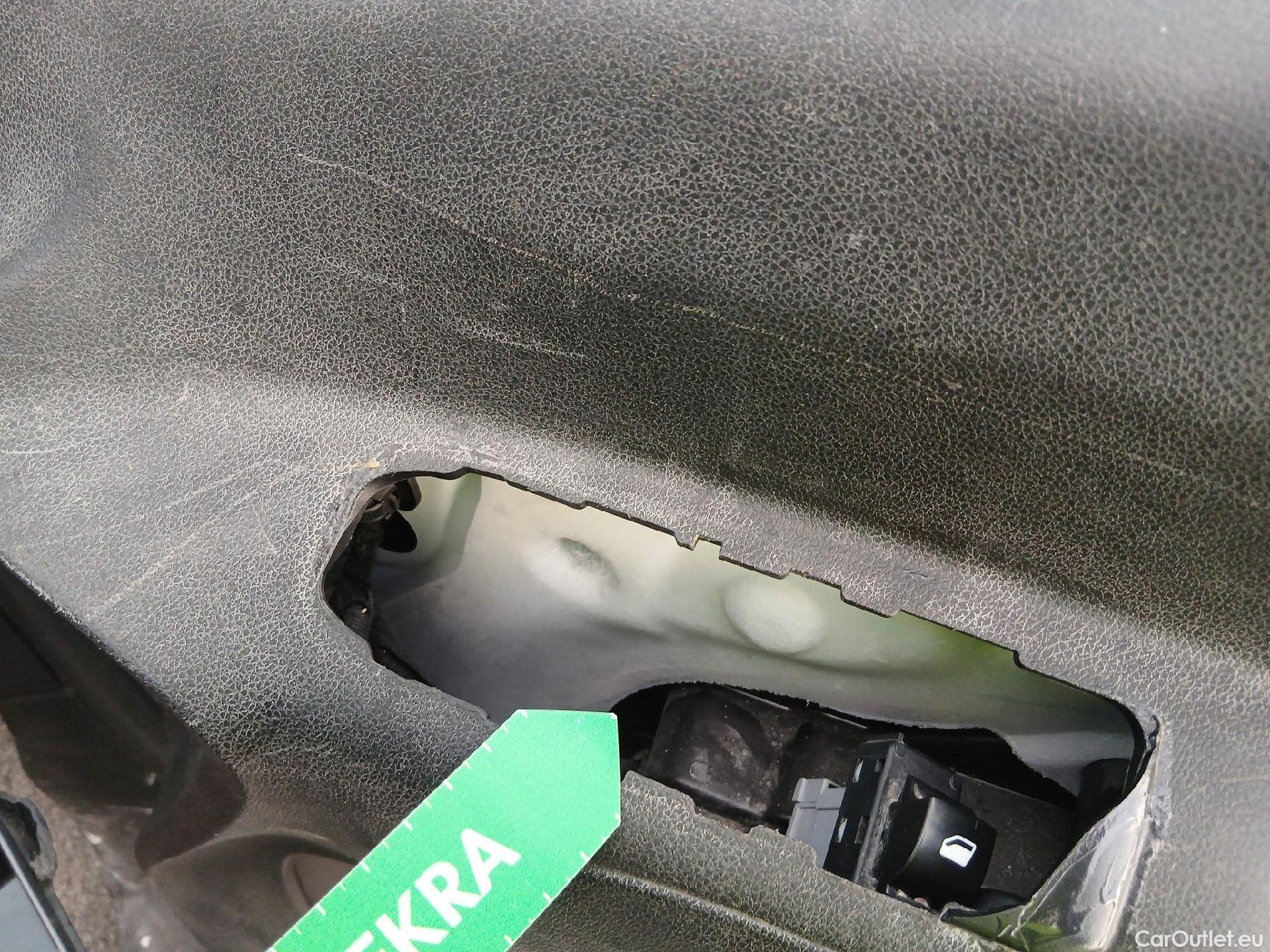  Citroen  Berlingo CITROEN  COMBI Talla M BlueHDi 100 S&S LIVE #8