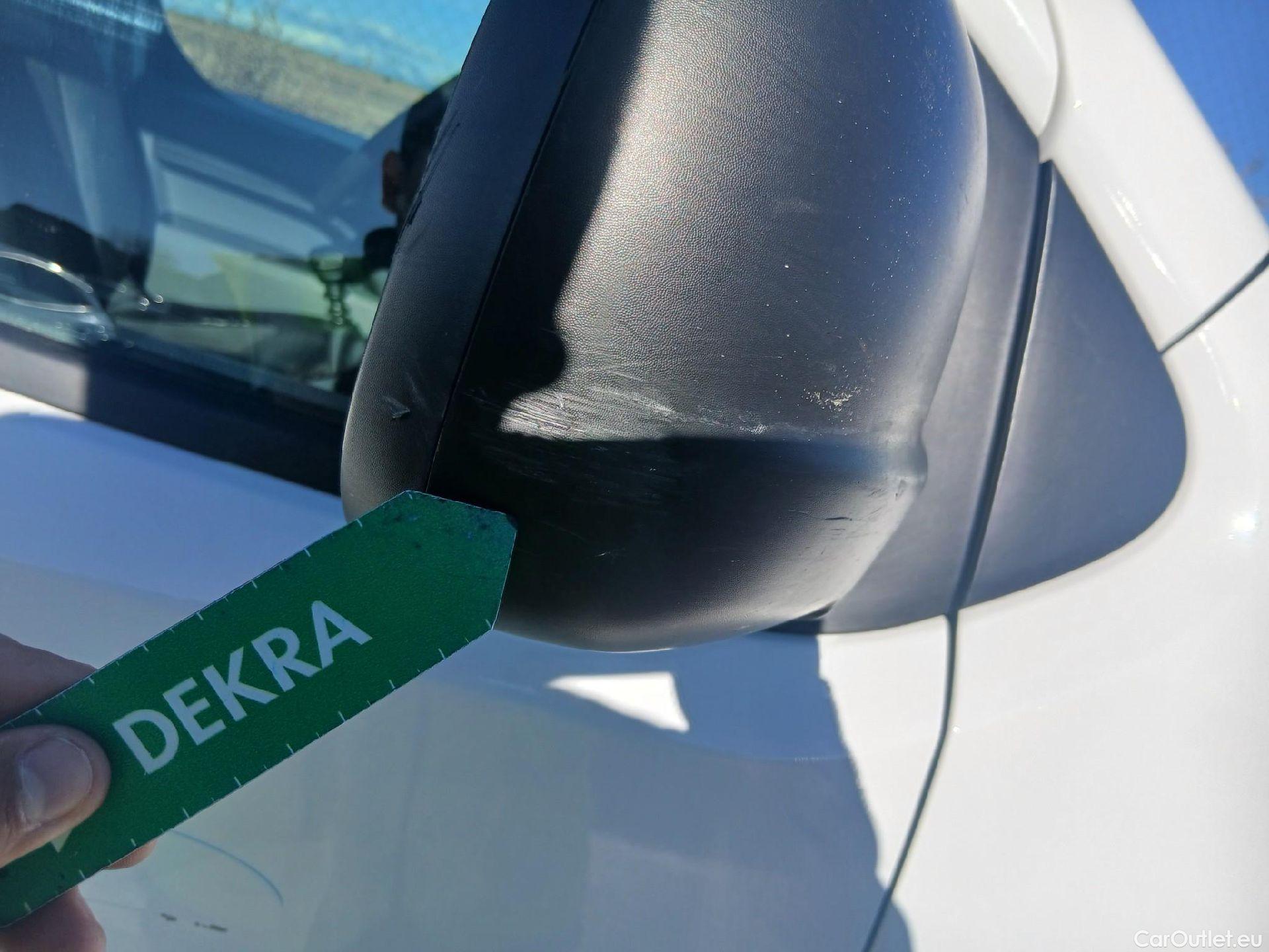  Opel  Vivaro OPEL  / 2019 / 4P / furgón 1.5 Diésel 74kW(100CV)M Std Exp #53