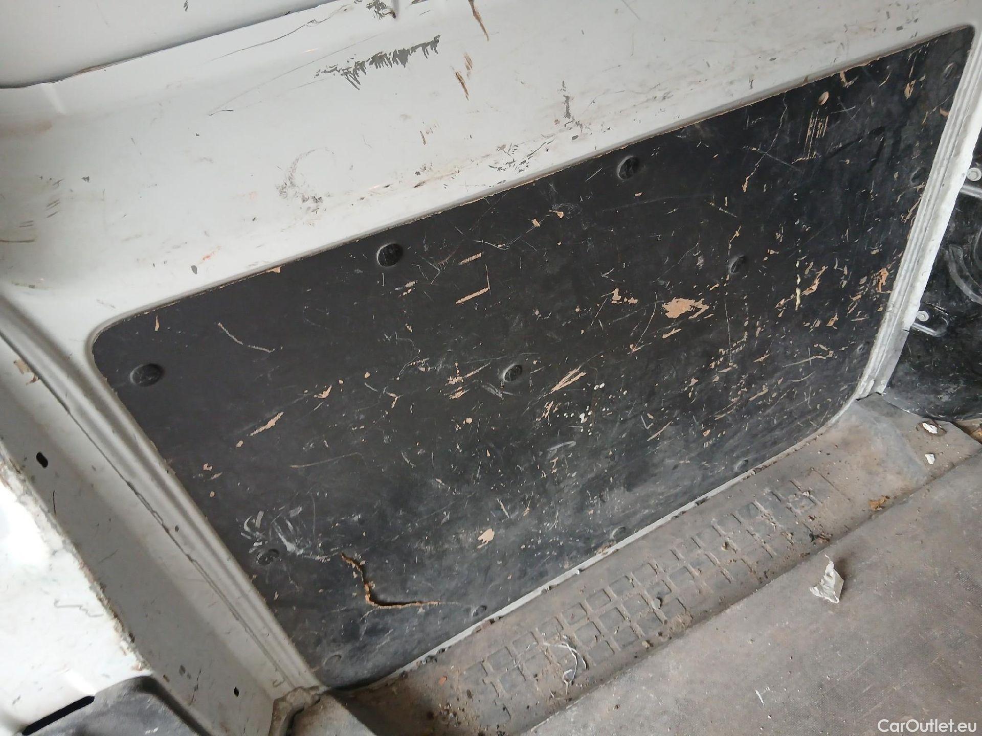  Opel  Vivaro OPEL  / 2019 / 4P / furgón 1.5 Diésel 74kW (100CV) M Std Express (AC) #39