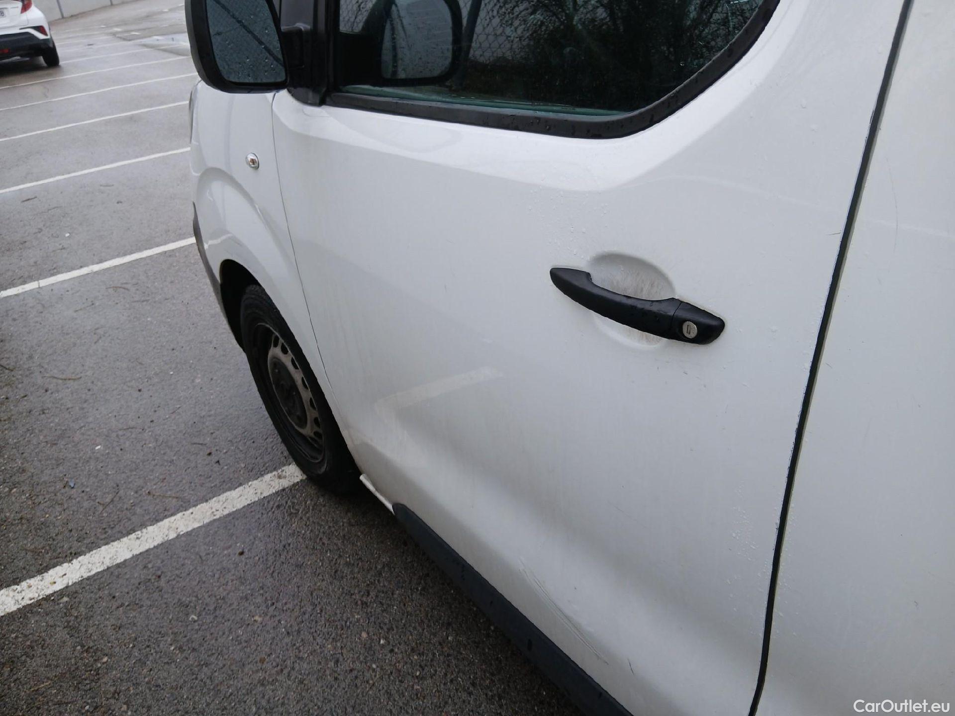  Opel  Vivaro OPEL  / 2019 / 4P / furgón 1.5 Diésel 74kW (100CV) M Std Express (AC) #10