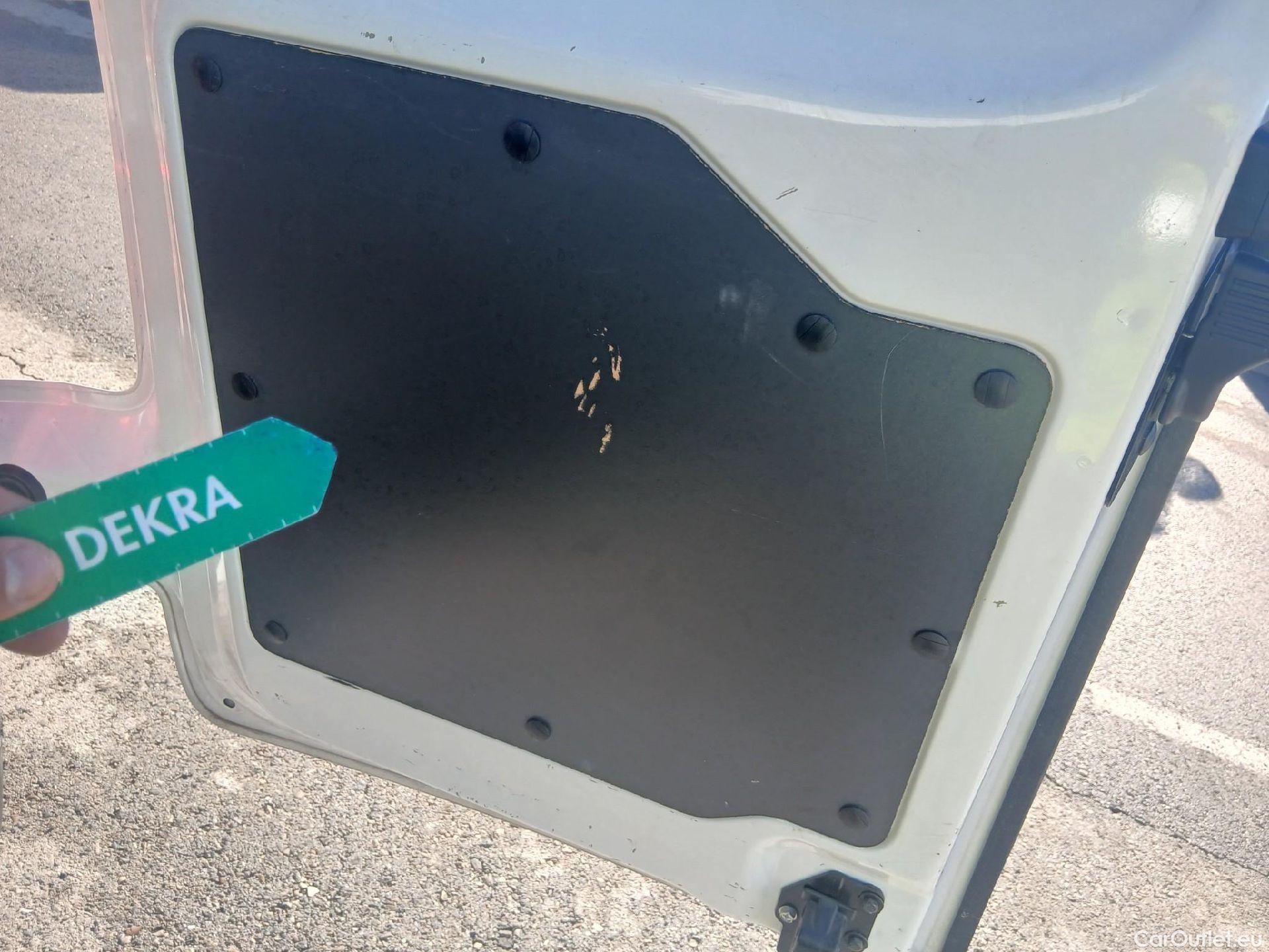  Opel  Vivaro OPEL  / 2019 / 4P / furgón 1.5 Diésel 74kW(100CV)M Std Exp #13