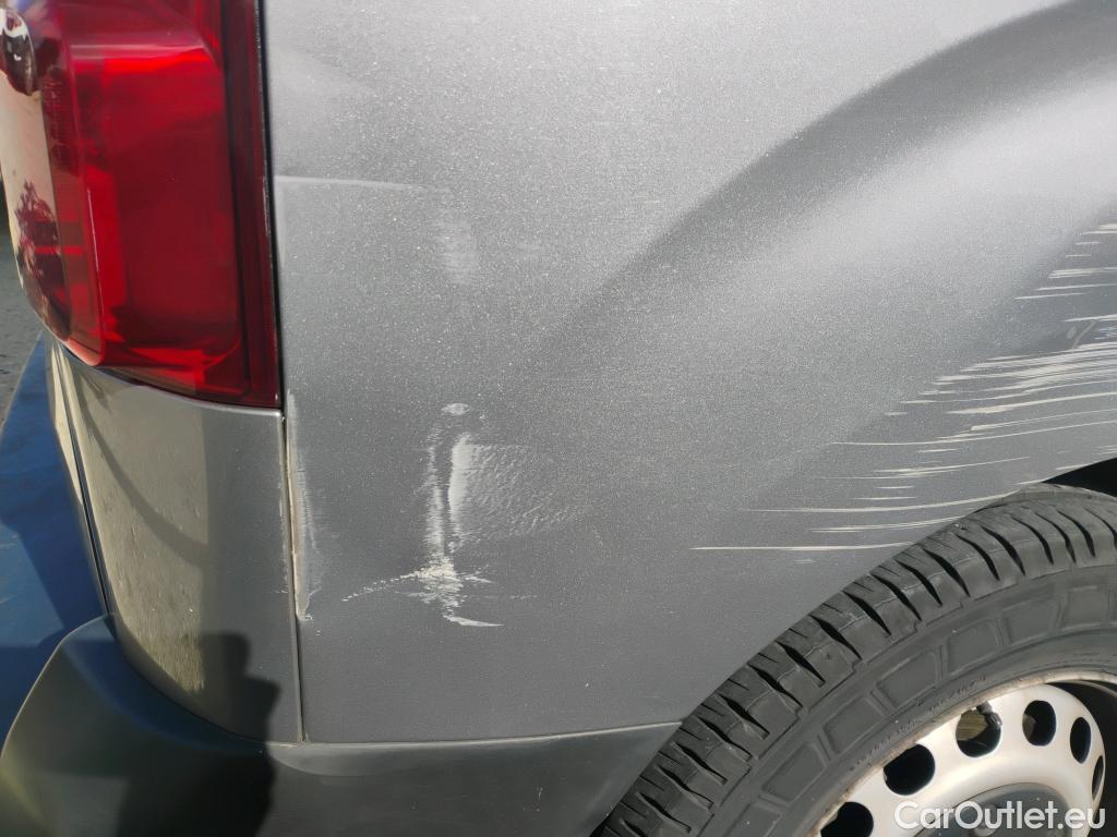  Opel  Vivaro OPEL  / 2019 / 4P / combi 1.5 Diésel 88kW (120CV) M Std Express #15