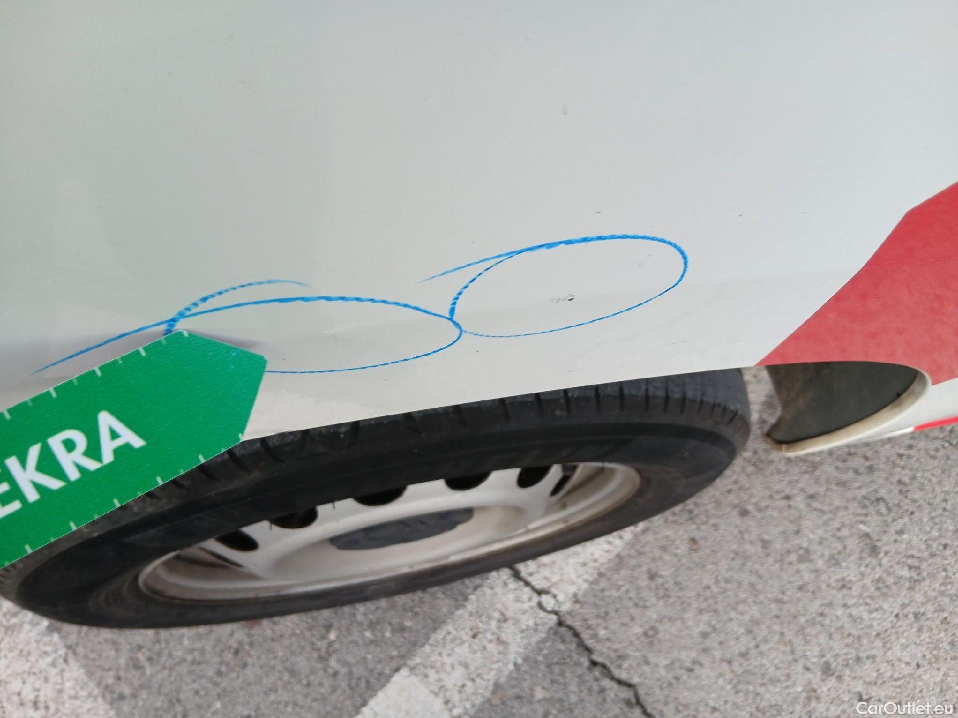  Citroen  Berlingo CITROEN  COMBI Talla M BlueHDi 100 S&S LIVE #35