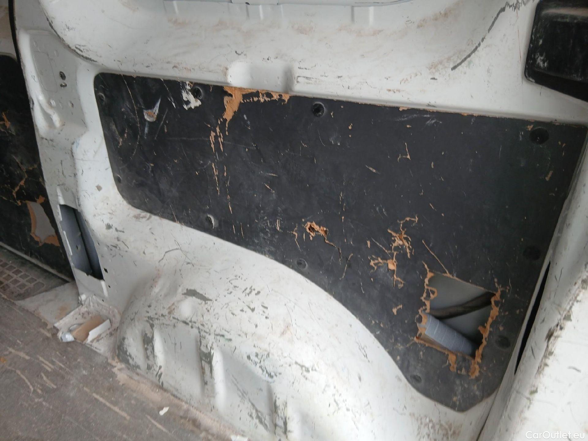  Opel  Vivaro OPEL  / 2019 / 4P / furgón 1.5 Diésel 74kW (100CV) M Std Express (AC) #37