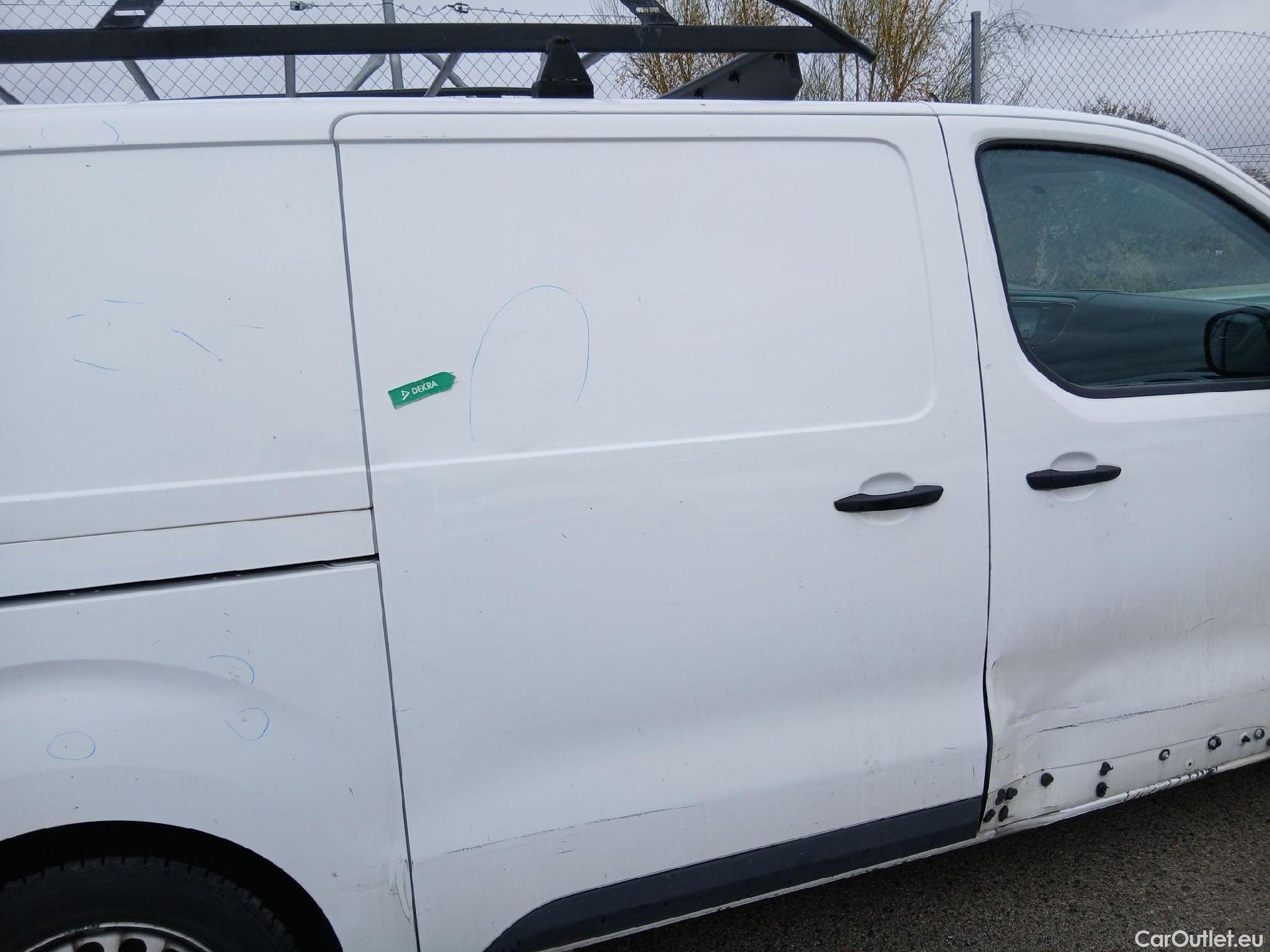  Opel  Vivaro OPEL  / 2019 / 4P / furgón 1.5 Diésel 74kW (100CV) M Std Express (AC) #46