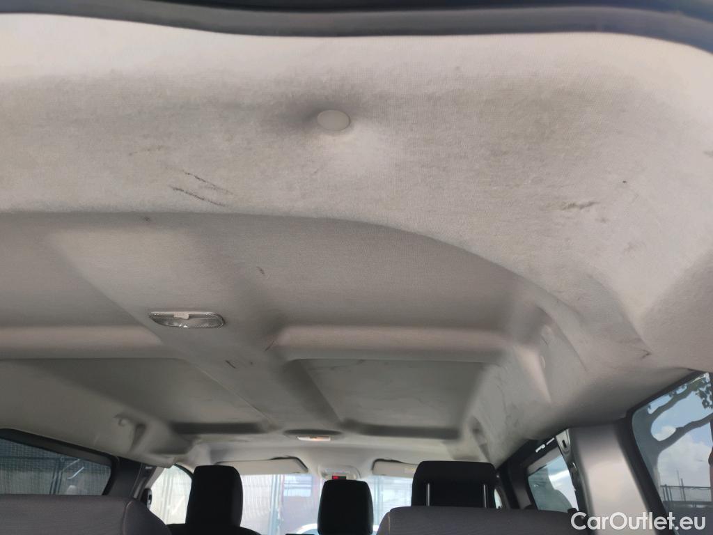  Opel  Vivaro OPEL  / 2019 / 4P / combi 1.5 Diésel 88kW (120CV) M Std Express #38